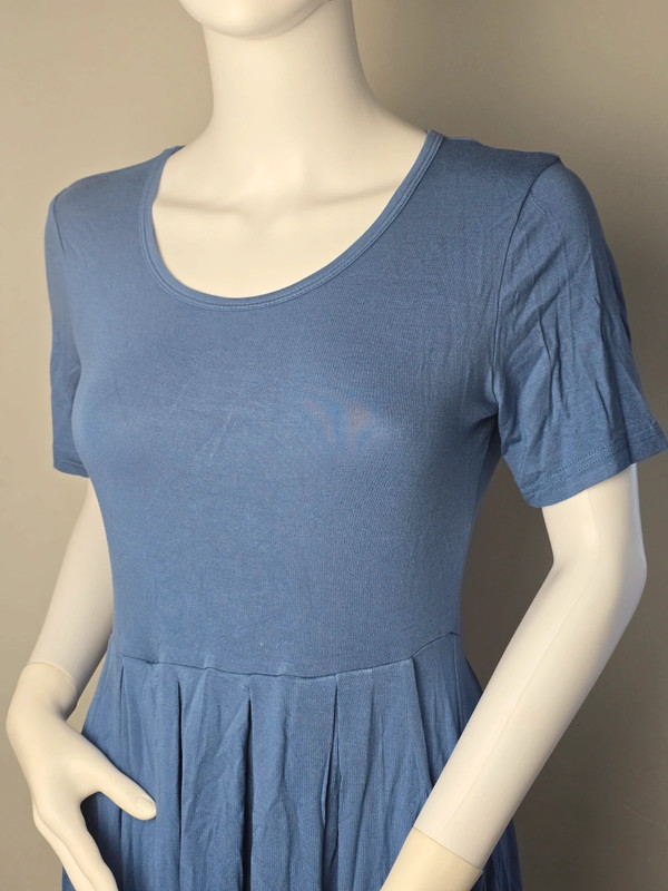 Women Short Sleeve Knee Length with Pockets Loose Pleated Empire Dress.