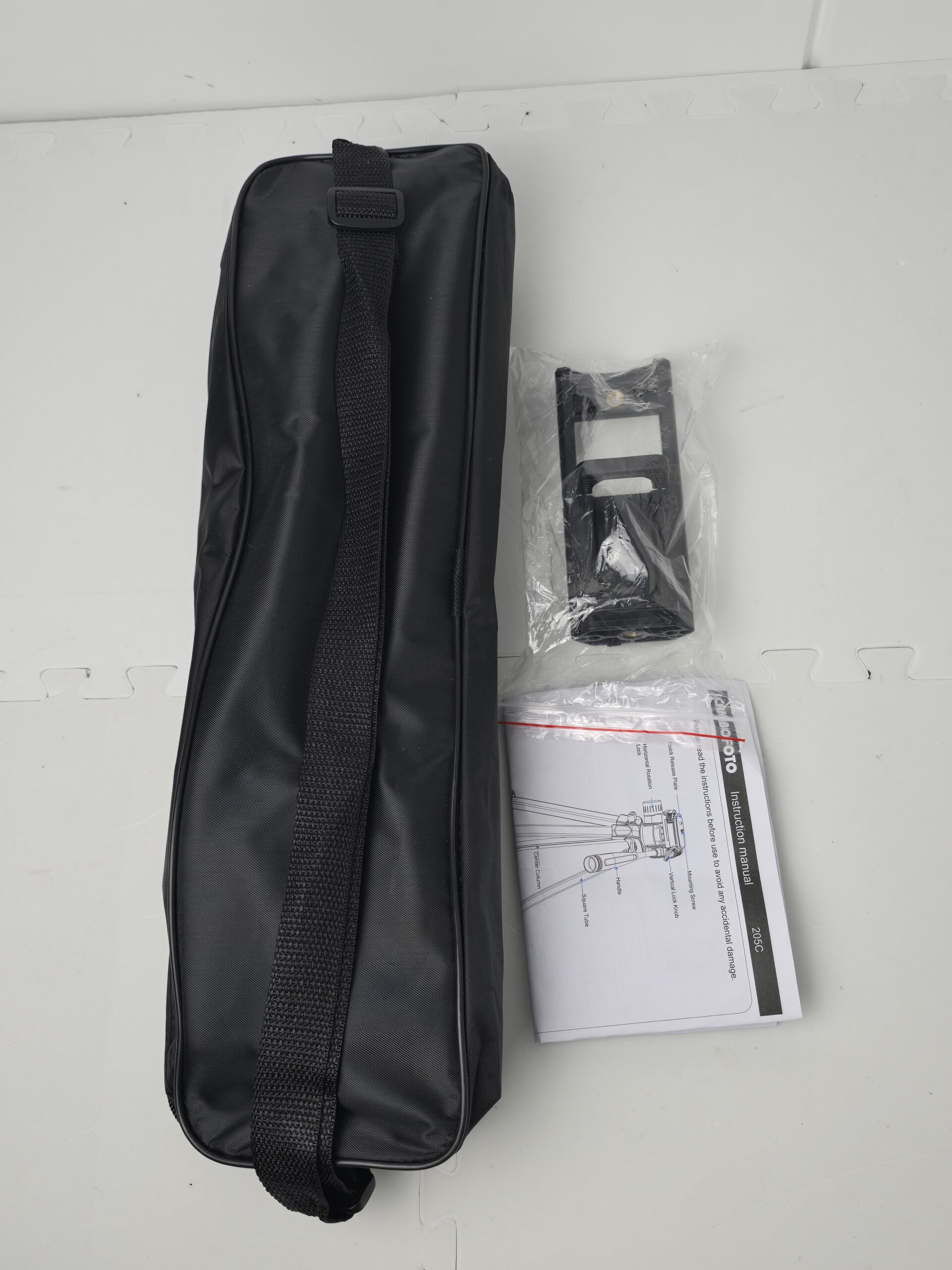 CAMBOFOTO 172cm Professional Tripod, Aluminum Alloy with Clamp and Carry Bag (Compatible with Smartphones/Tablets/DSLR)