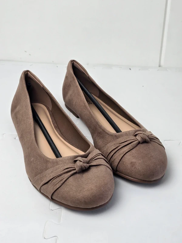 Women Wide Width Flats Ballet Shoes.