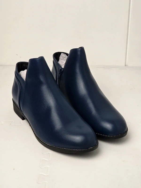 Women Ankle Shoes Blue Chelsea and Slip On Boots